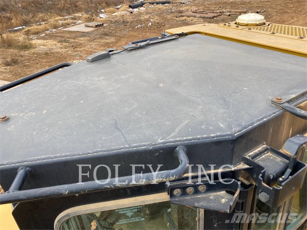 CAT D6T Crawler dozers