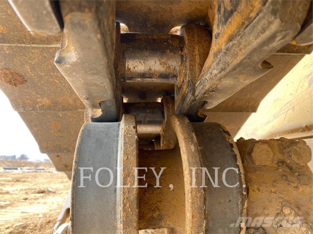 CAT D6T Crawler dozers
