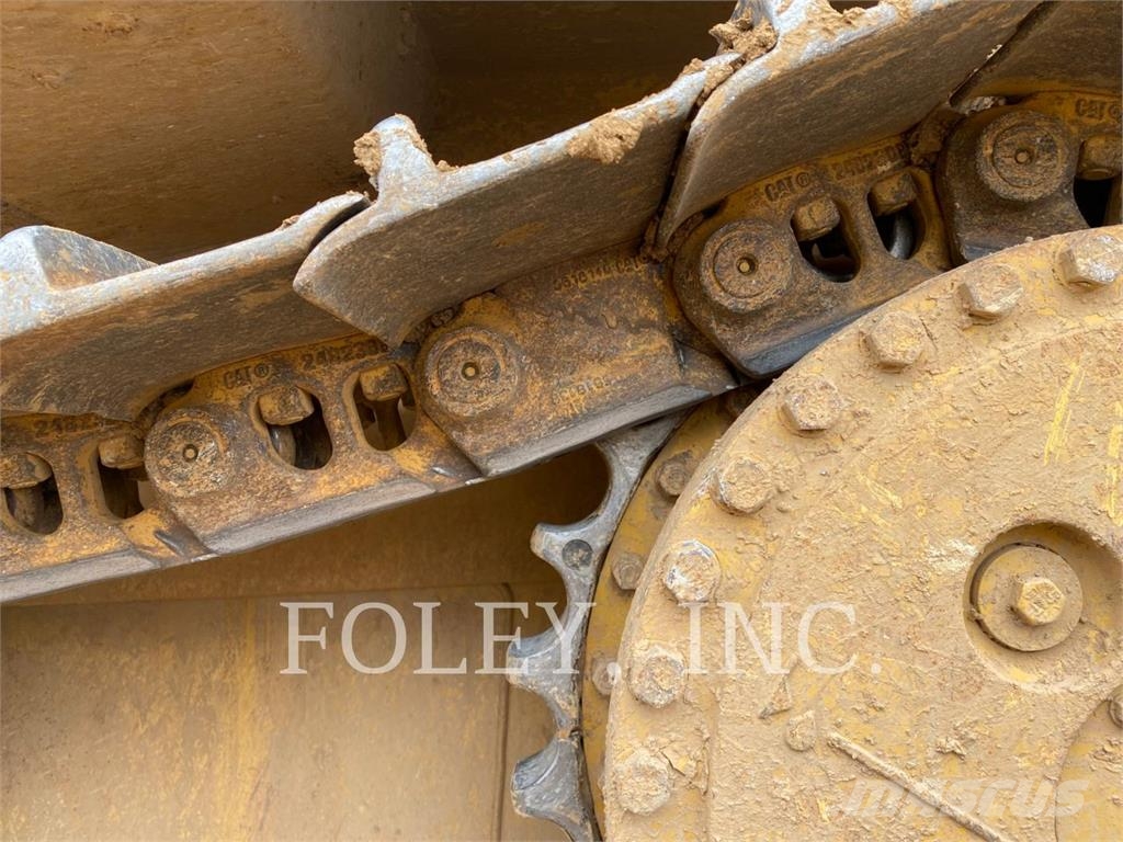 CAT D6T Crawler dozers