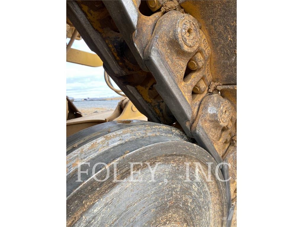 CAT D6T Crawler dozers