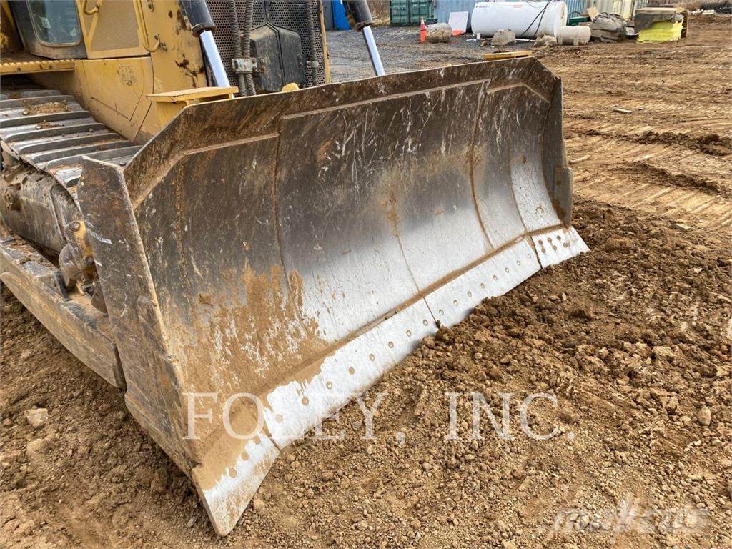 CAT D6T Crawler dozers