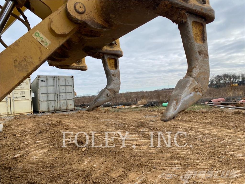 CAT D6T Crawler dozers