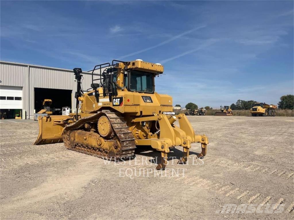 CAT D6T Buldožeri guseničari