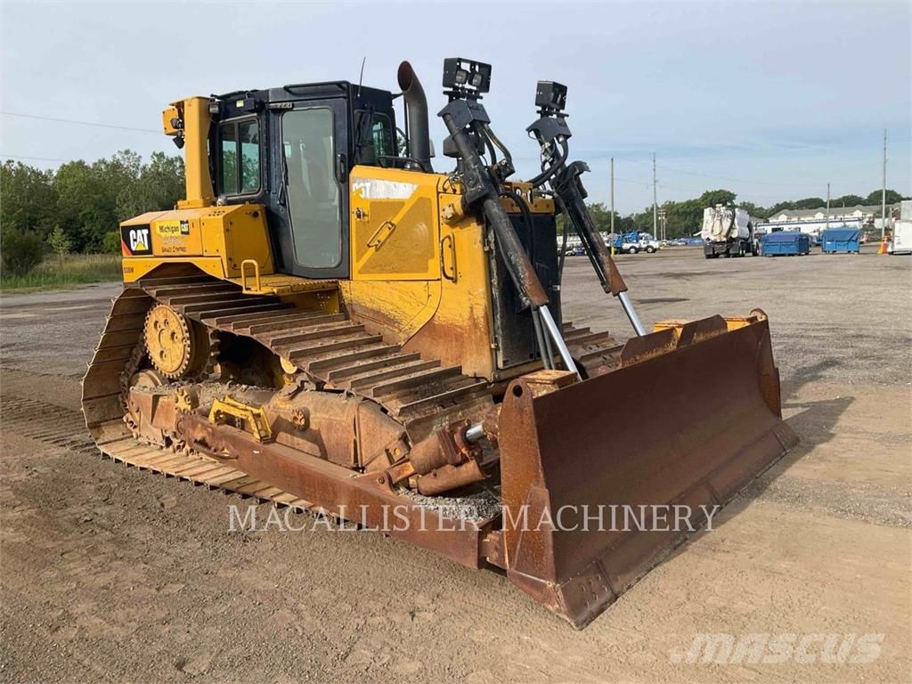 CAT D6T Buldožerji goseničarji