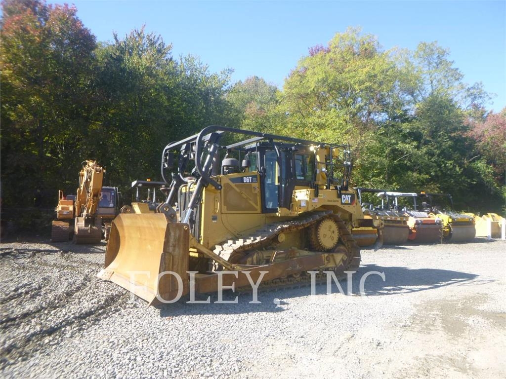 CAT D6T lánctalpas dózerek