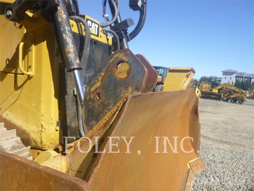 CAT D6T lánctalpas dózerek