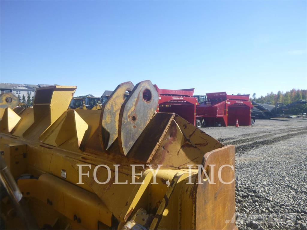 CAT D6T lánctalpas dózerek