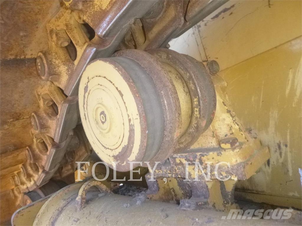 CAT D6T lánctalpas dózerek