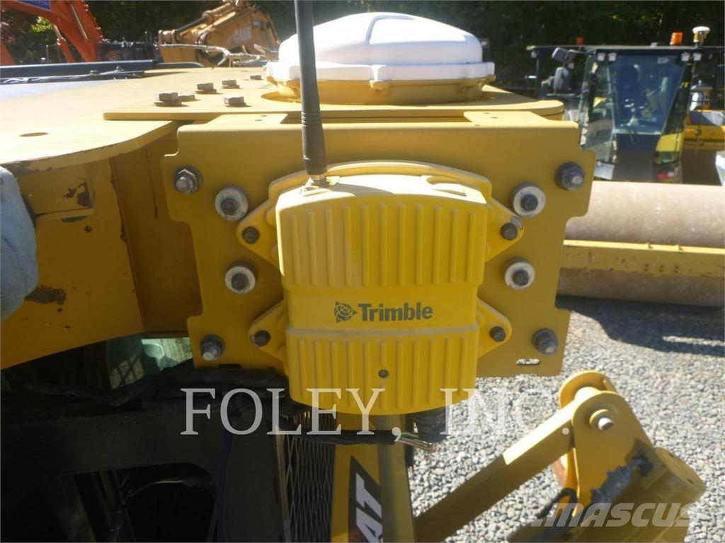 CAT D6T lánctalpas dózerek