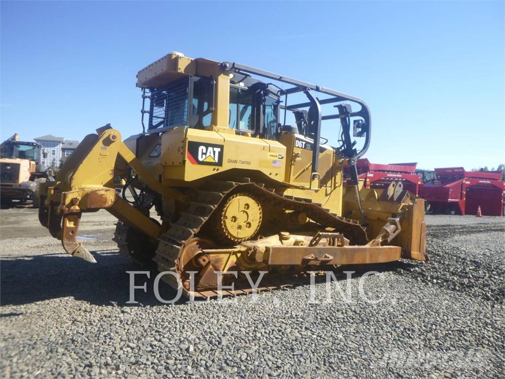 CAT D6T lánctalpas dózerek