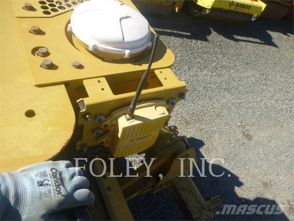 CAT D6T lánctalpas dózerek