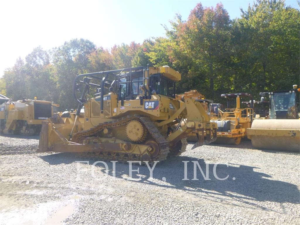 CAT D6T lánctalpas dózerek