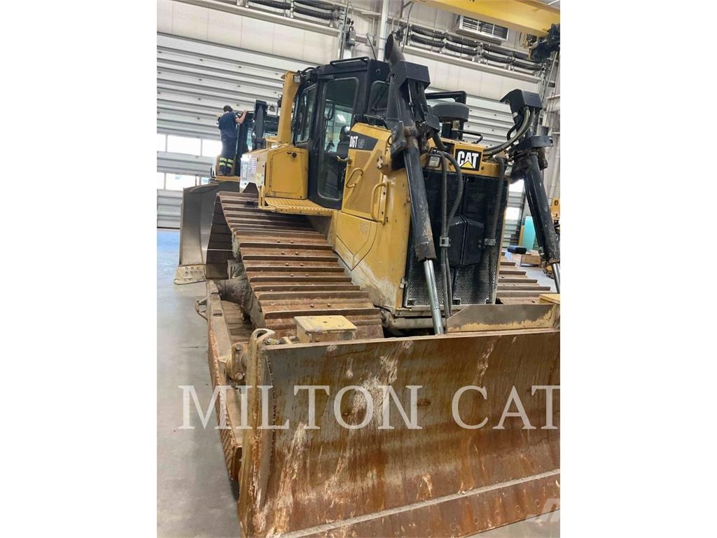 CAT D6T Buldožerji goseničarji