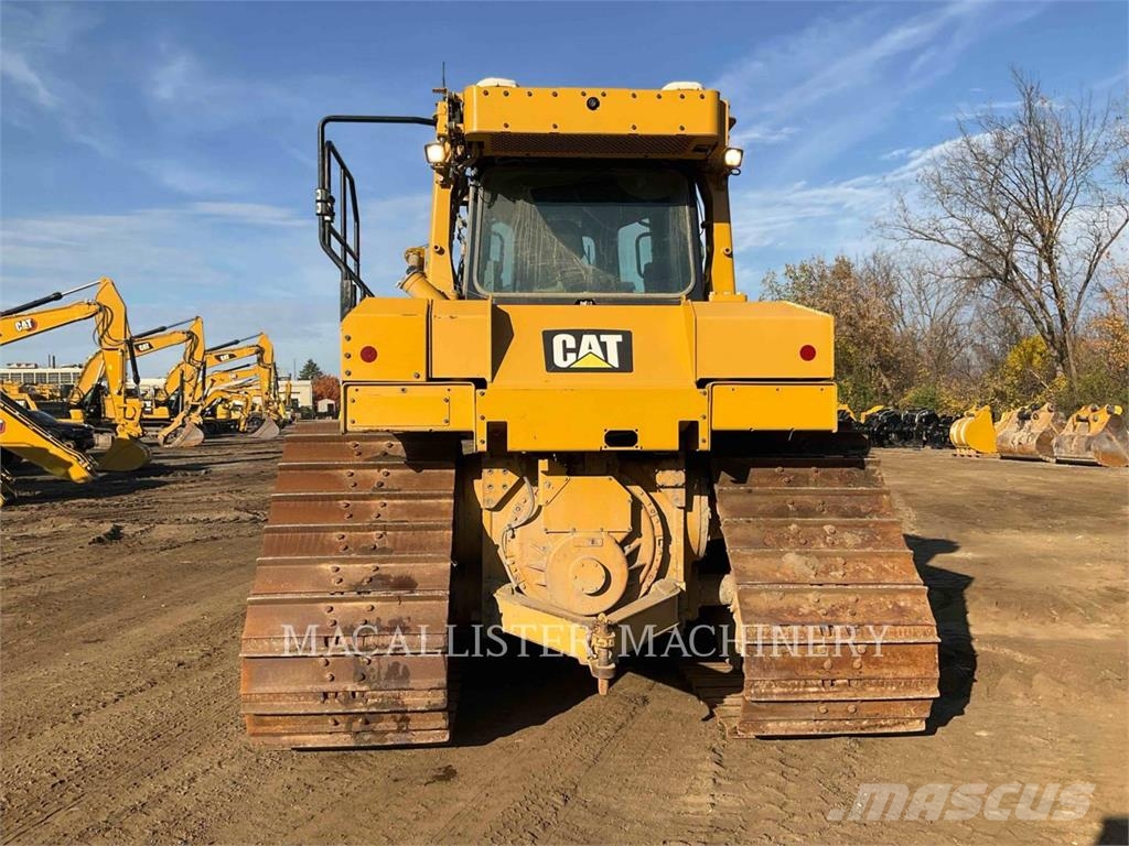 CAT D6T Bulldozer