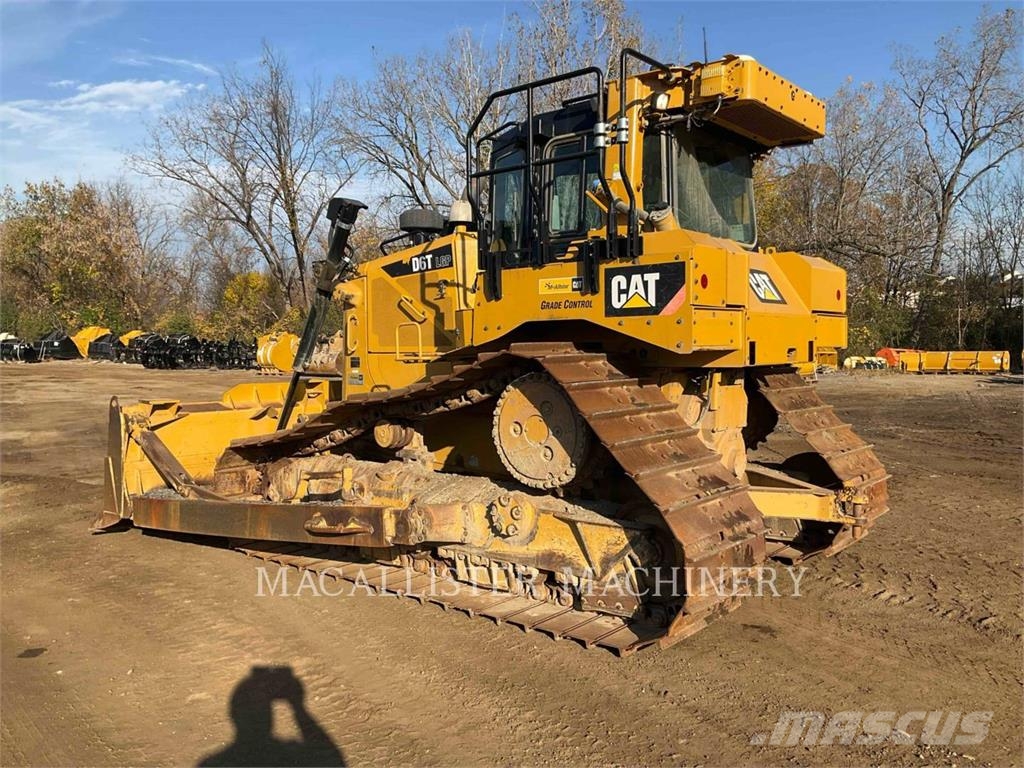 CAT D6T Bulldozer