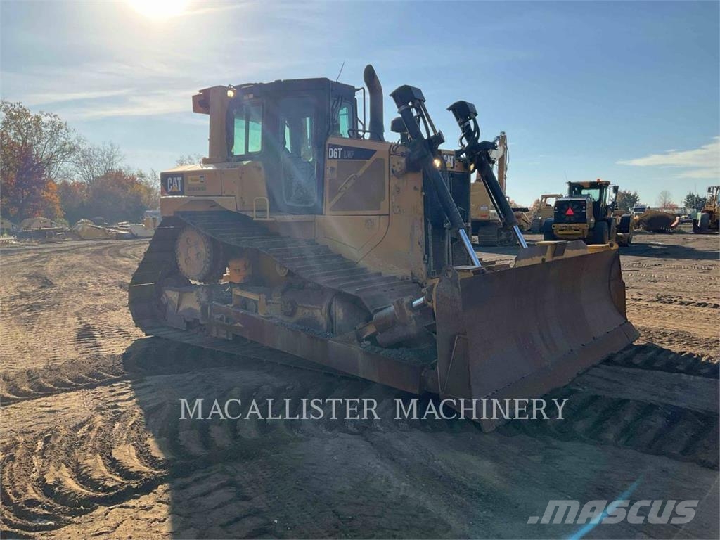 CAT D6T Bulldozer