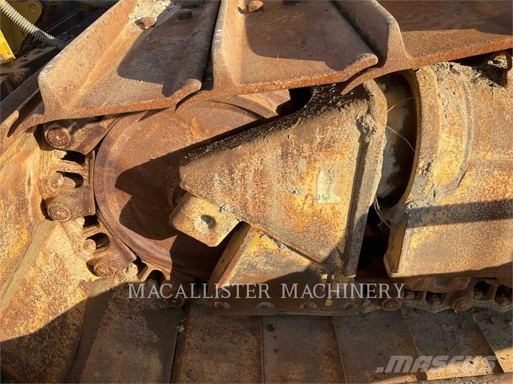 CAT D6T Bulldozer