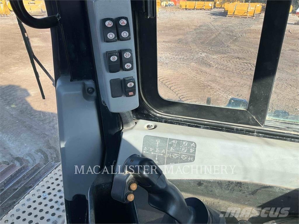 CAT D6T Bulldozer
