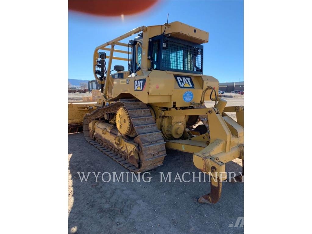 CAT D6T Гусеничные бульдозеры