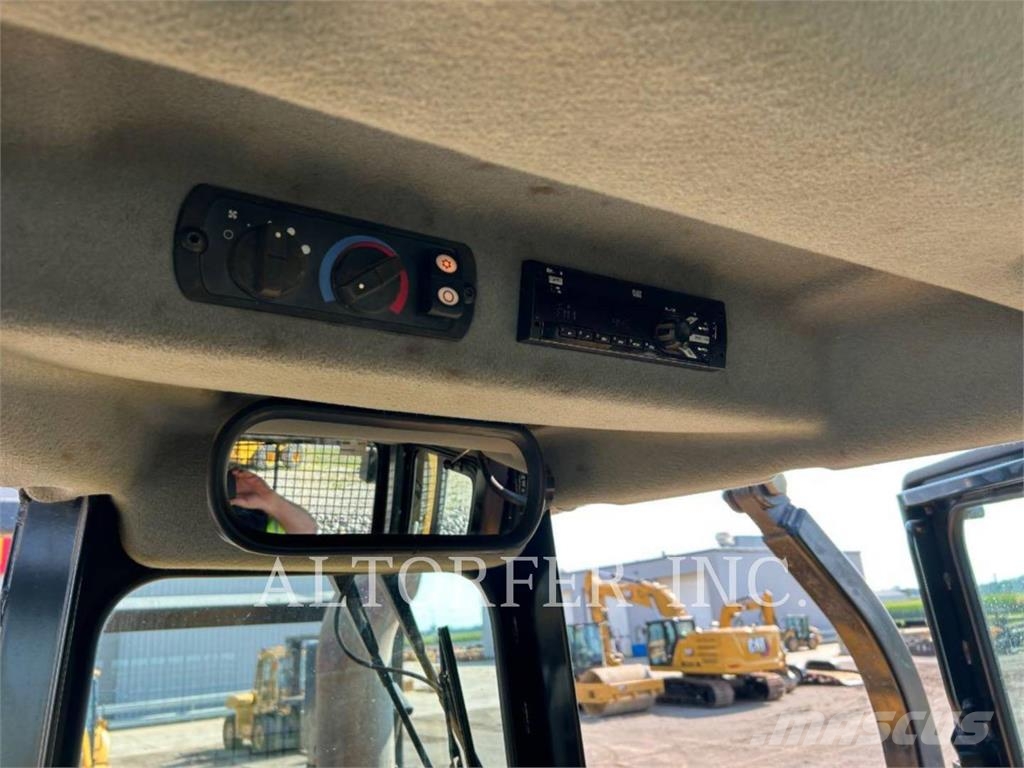 CAT D6T LGP Гусеничные бульдозеры