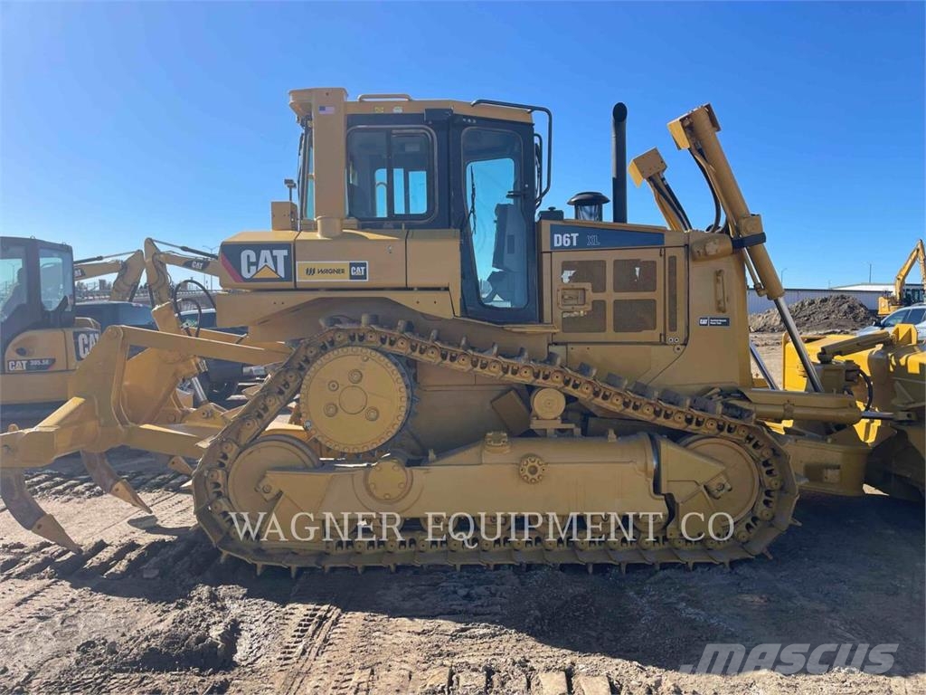 CAT D6T XL Bulldozer
