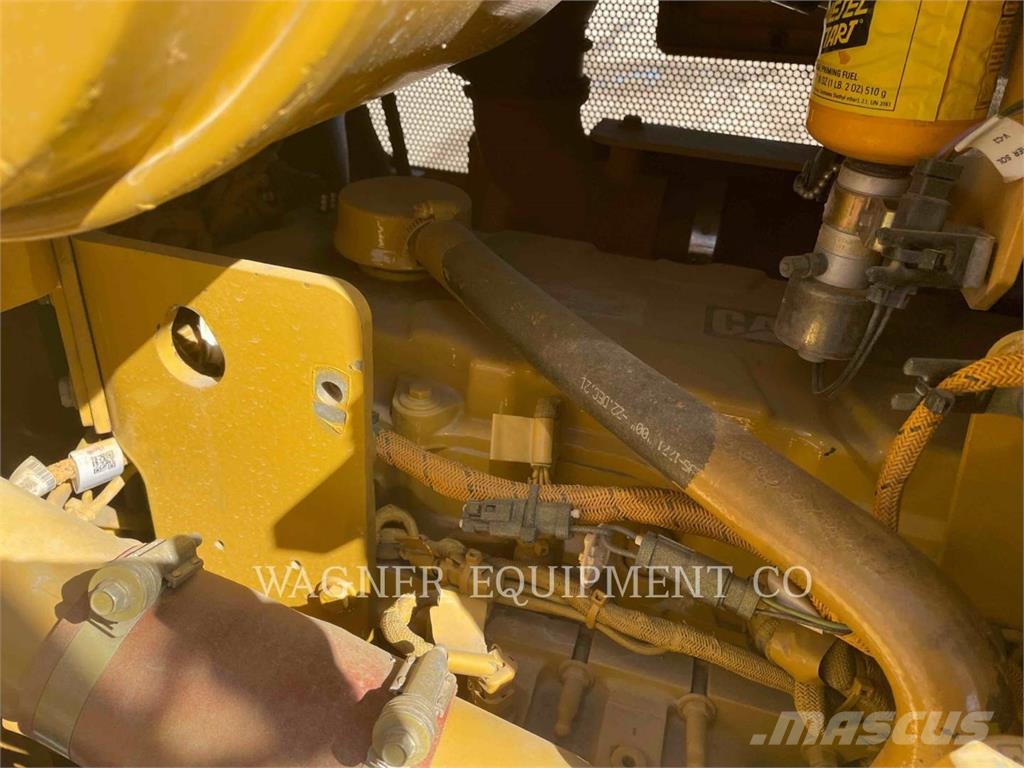 CAT D6T XL Bulldozer