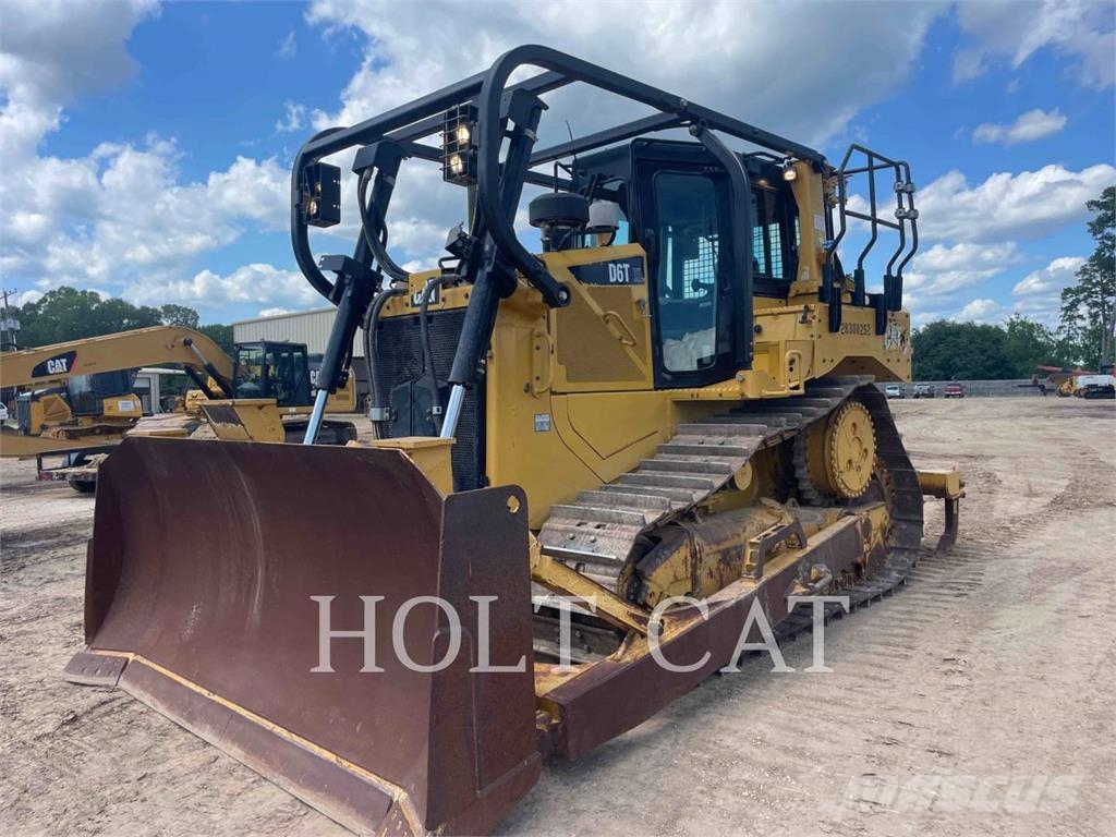 CAT D6T XL 履帶推土機