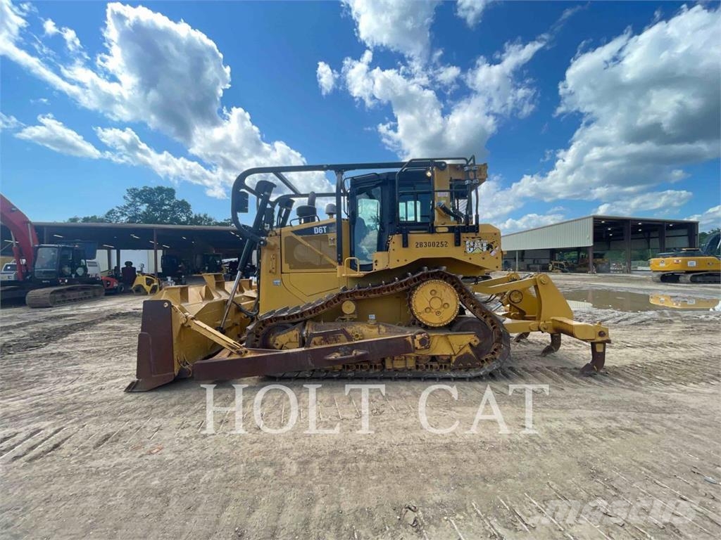 CAT D6T XL 履帶推土機