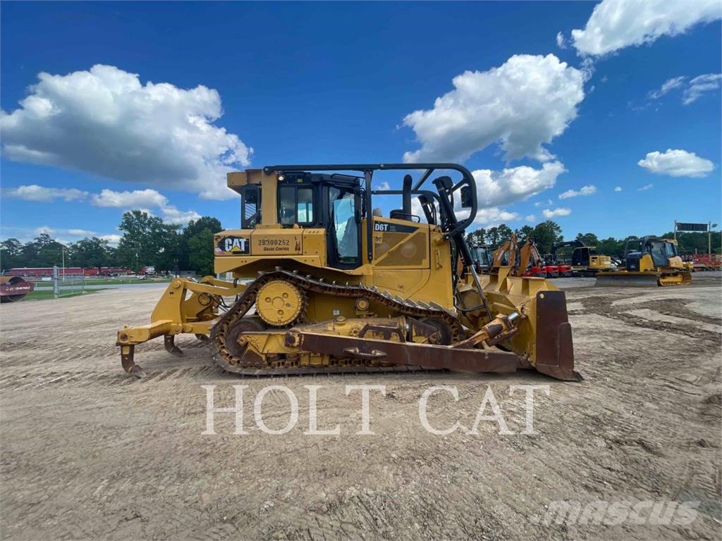 CAT D6T XL 履帶推土機