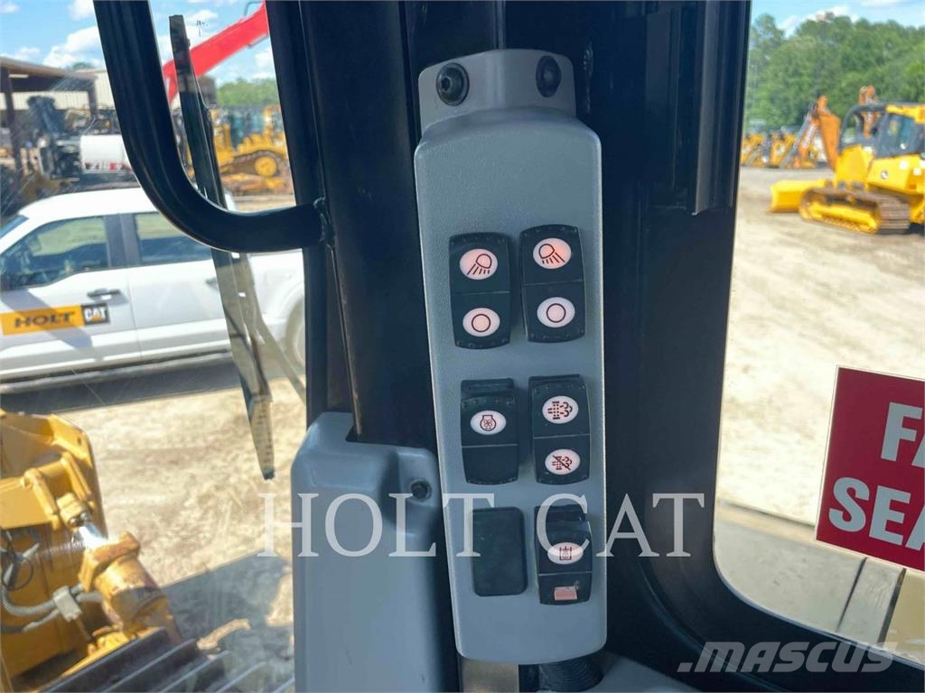 CAT D6T XL 履帶推土機