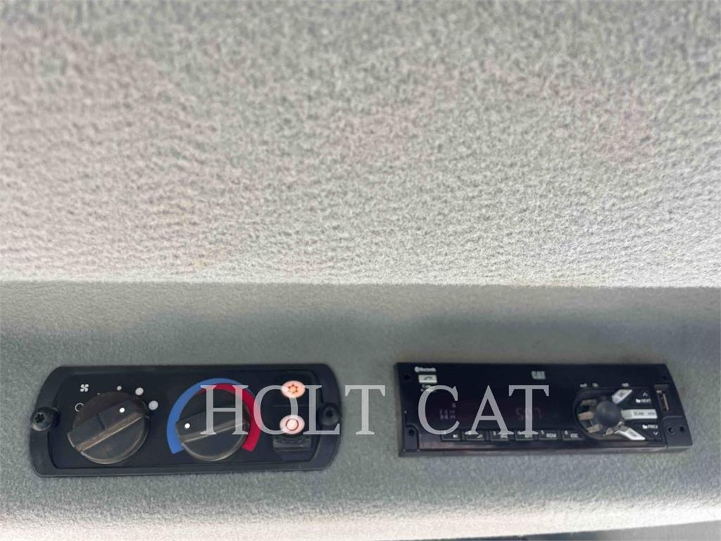 CAT D6T XL 履帶推土機