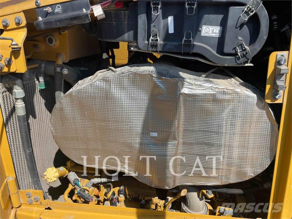 CAT D6T XL 履帶推土機