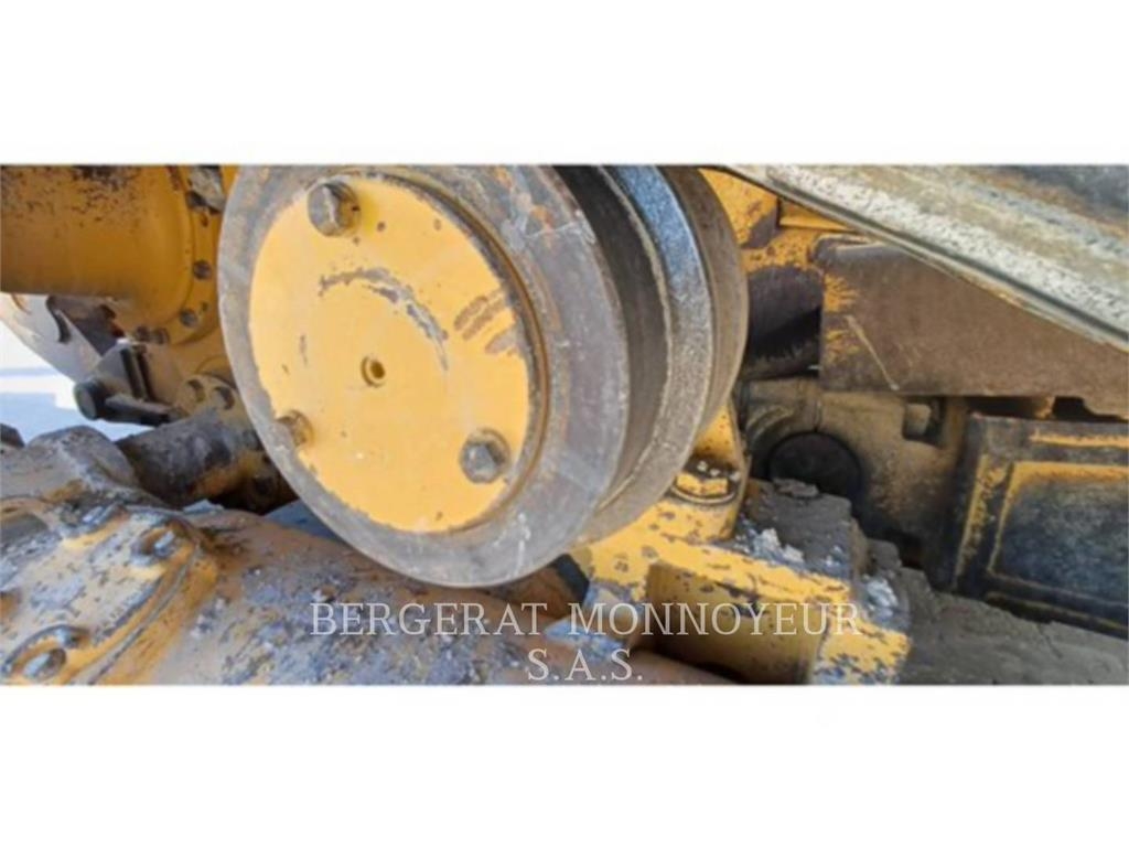 CAT D6T3B XW 履帶推土機