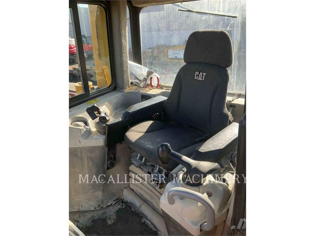 CAT D6TVP Buldožerji goseničarji