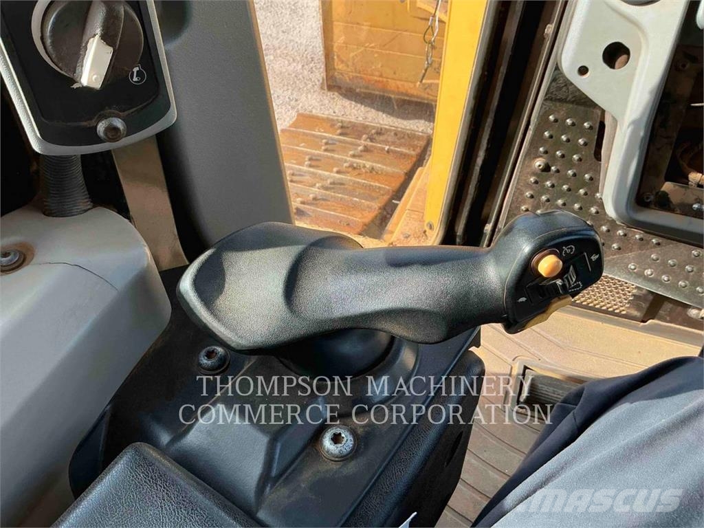 CAT D6TVP Buldožerji goseničarji