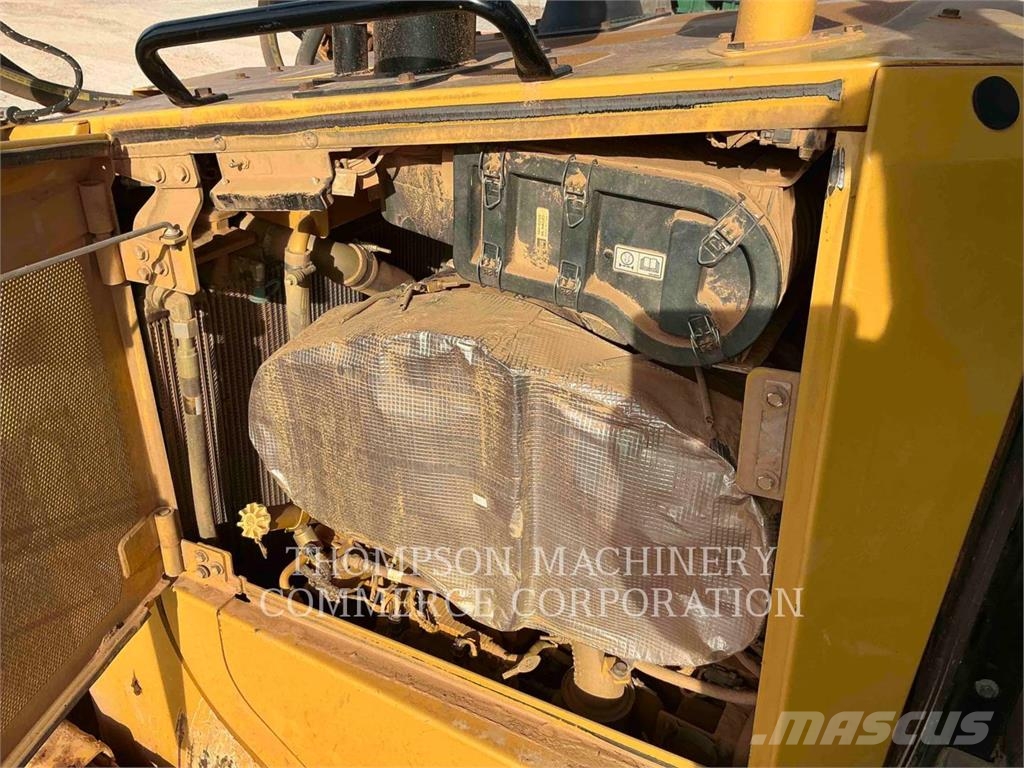 CAT D6TVP Buldožerji goseničarji