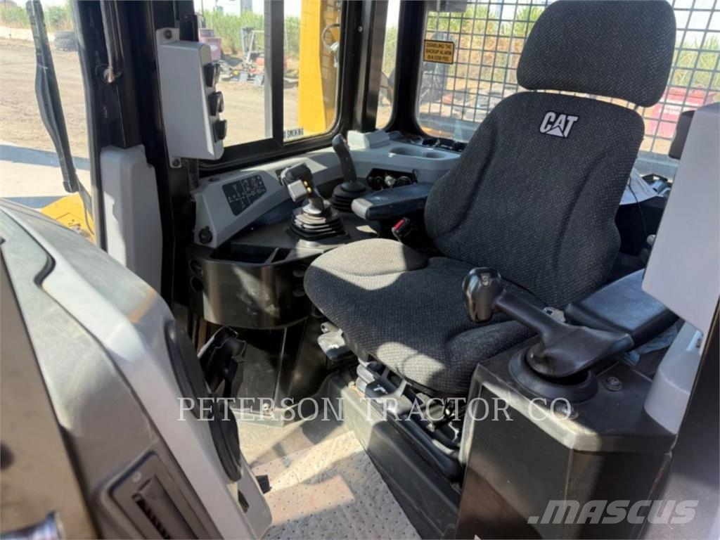 CAT D6TXL Buldooserid