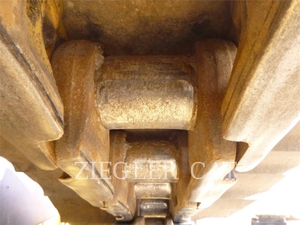 CAT D6XE 履带式推土机