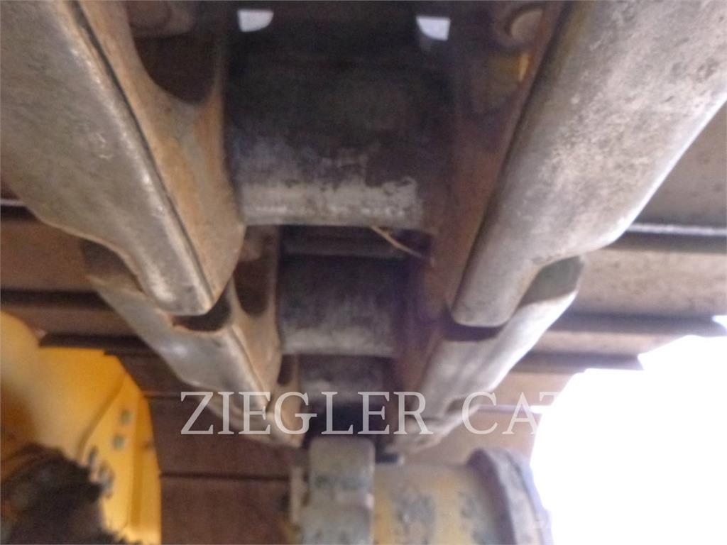 CAT D6XE 履带式推土机