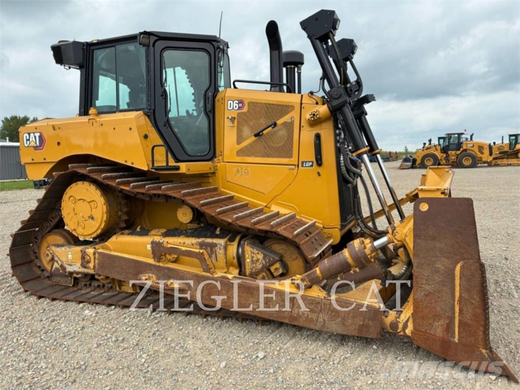 CAT D6XE 履帶推土機