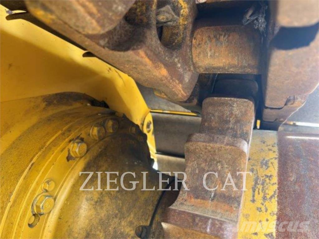 CAT D6XE 履帶推土機