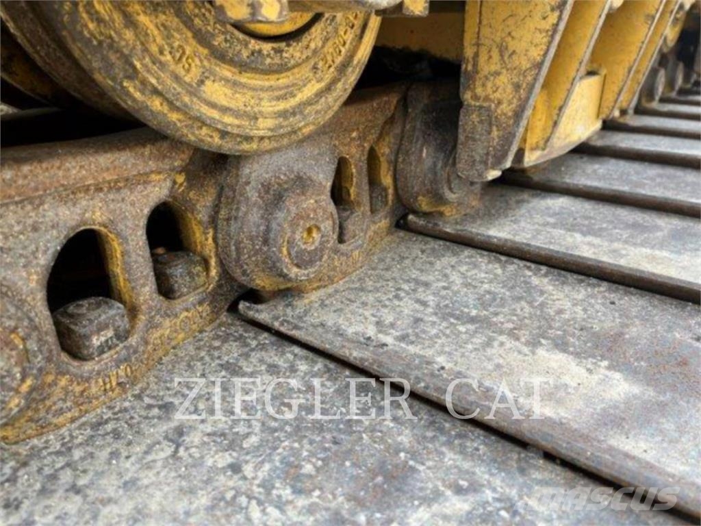 CAT D6XE 履帶推土機