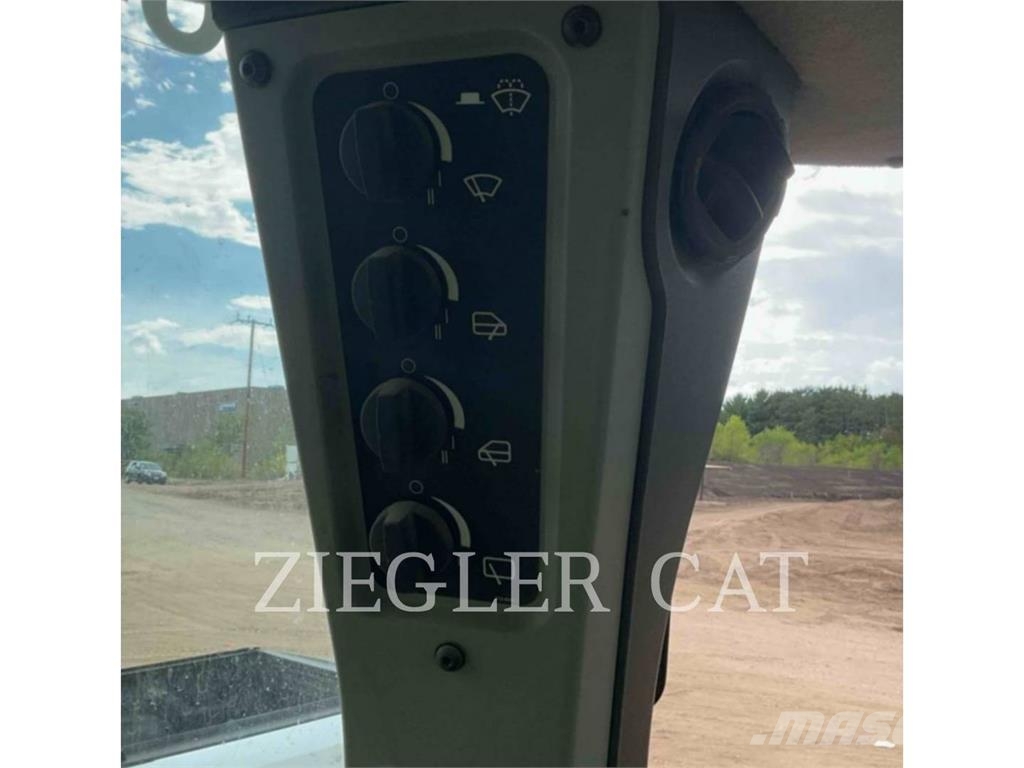 CAT D6XE ブルドーザー