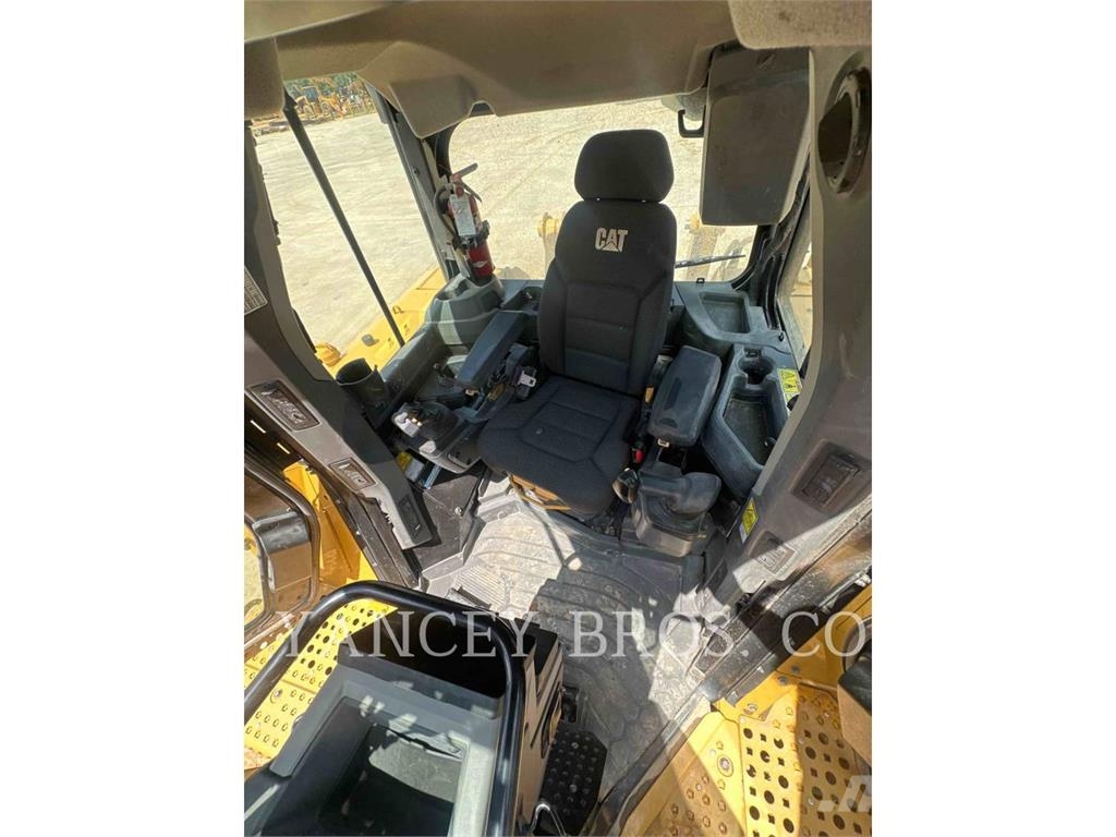 CAT D6XE XL Buldozere pe senile