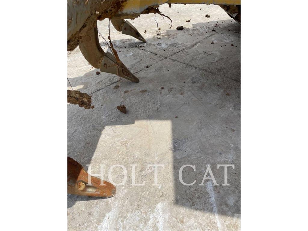CAT D6XELGPVP3 Гусеничные бульдозеры