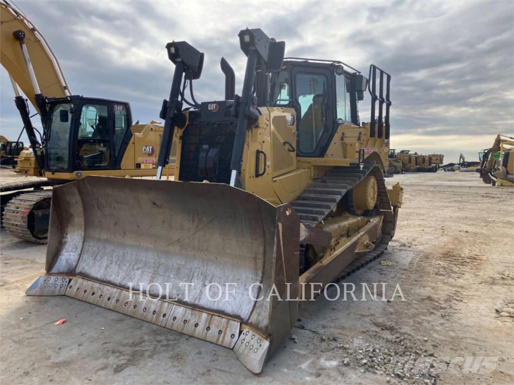 CAT D7 履帶推土機