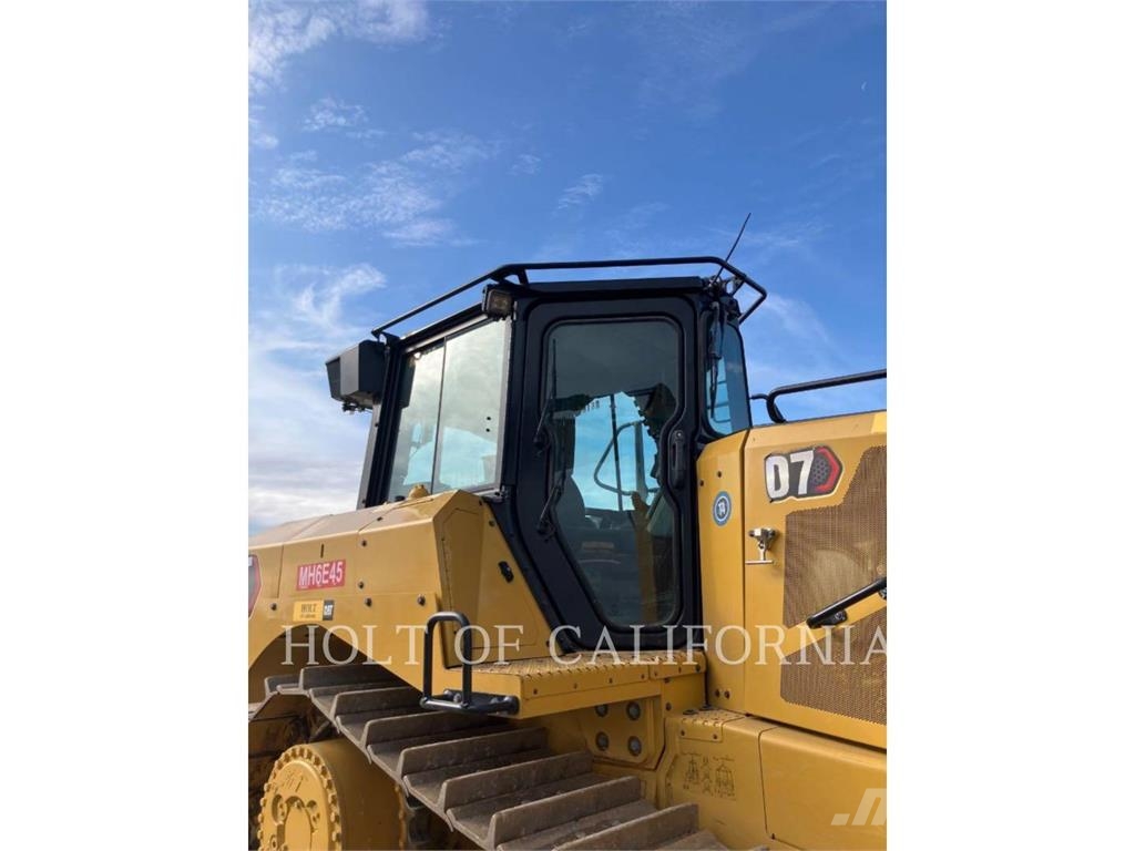 CAT D7 履帶推土機