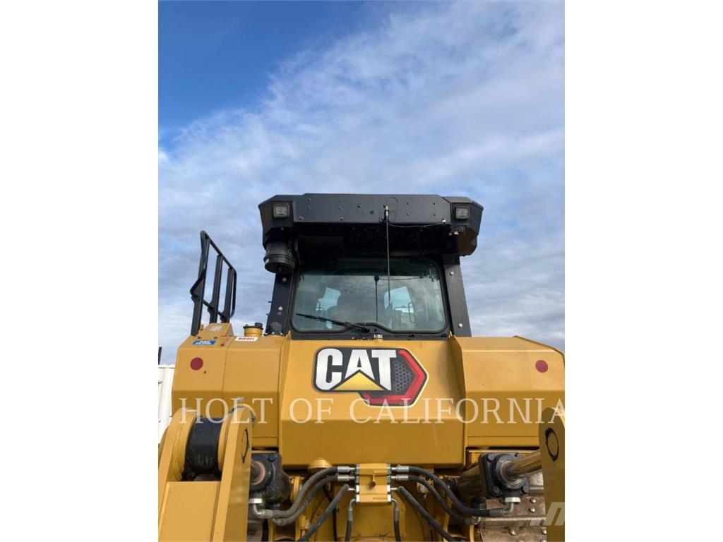 CAT D7 履帶推土機