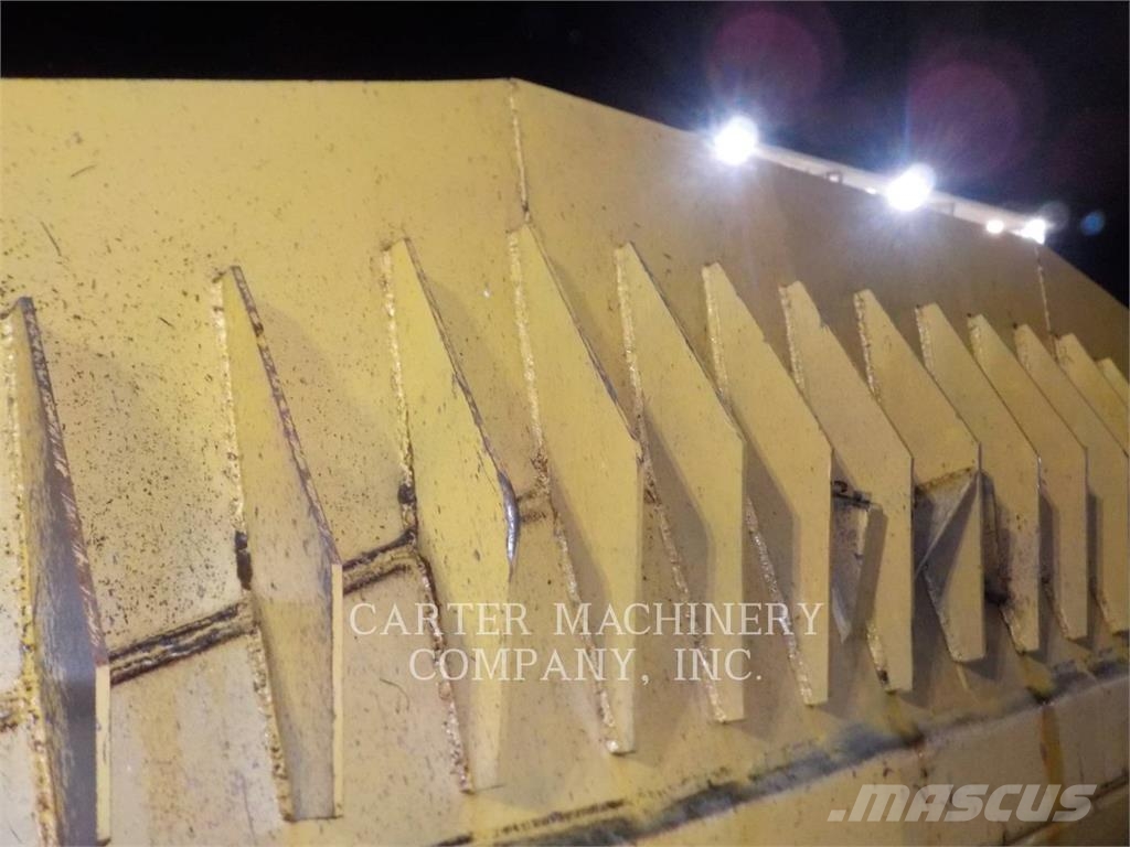 CAT D7E Buldozer sobre oruga