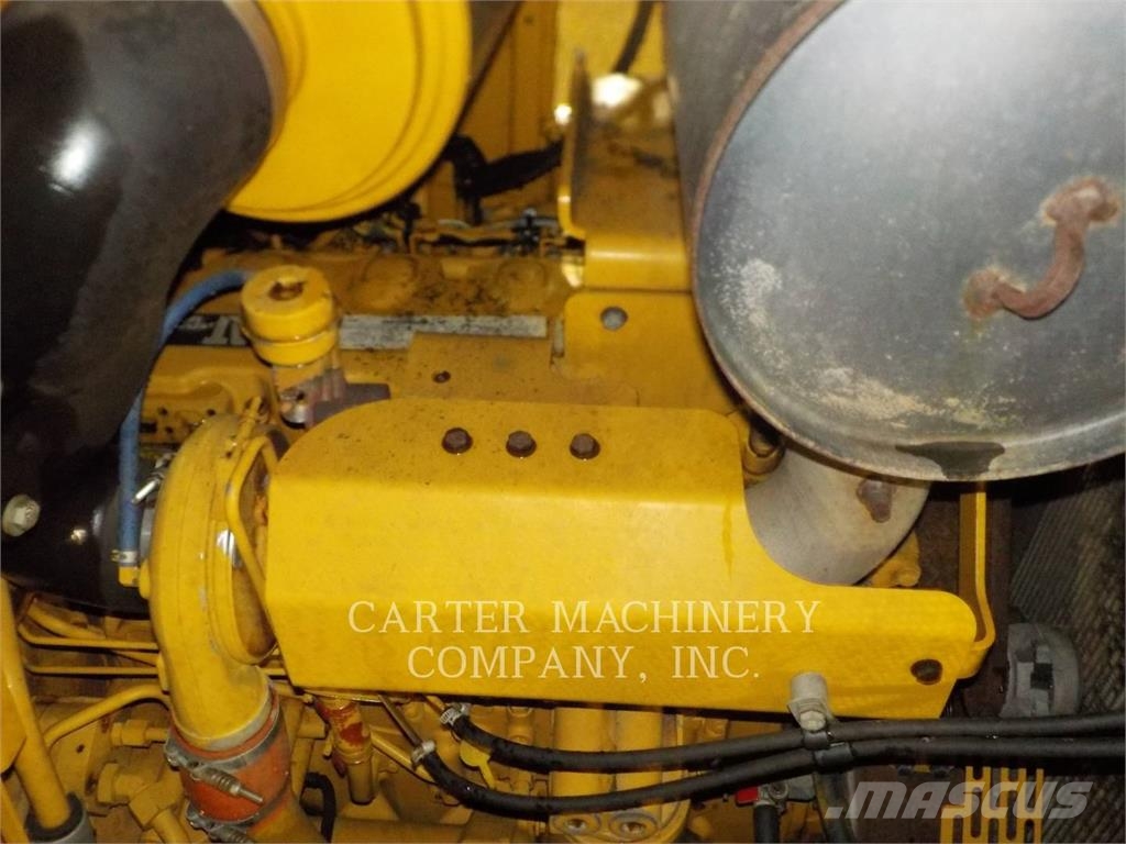 CAT D7E Buldozer sobre oruga